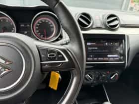 Suzuki Swift (2018) thumbnail 14