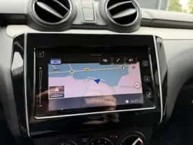 Suzuki Swift (2018) thumbnail 7