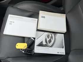 Hyundai i30 (2022) thumbnail 16