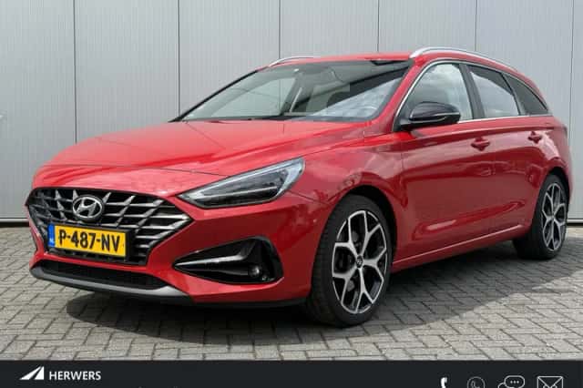 Hyundai i30 (2022) thumbnail 1