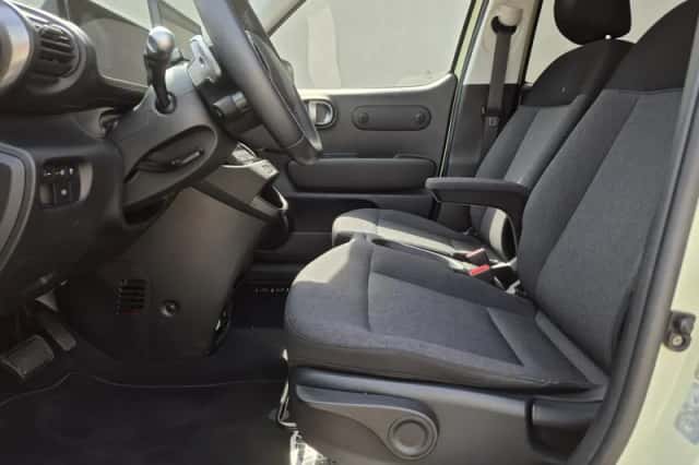 Hyundai Inster (2025) thumbnail 9