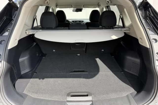 Nissan X-Trail (2019) thumbnail 32