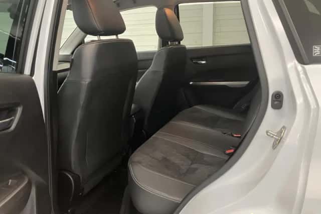 Suzuki Vitara (2019) thumbnail 9