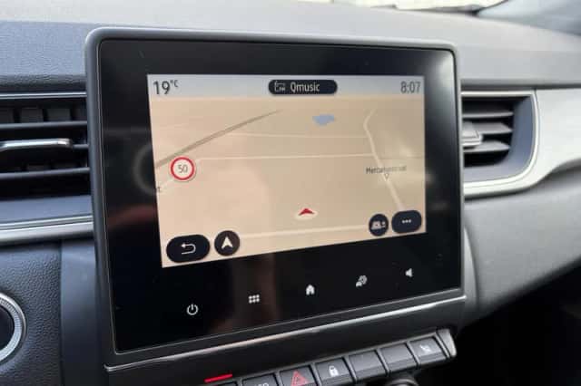 Renault Captur (2020) thumbnail 33