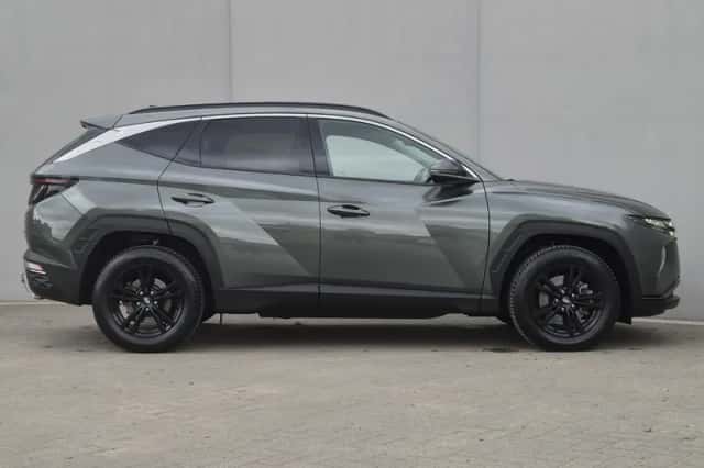 Hyundai Tucson (2022) thumbnail 18