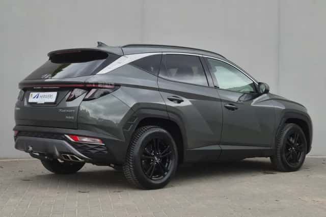 Hyundai Tucson (2022) thumbnail 3