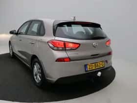 Hyundai i30 (2019) thumbnail 24
