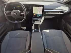 Renault Mégane E-Tech (2023) thumbnail 5