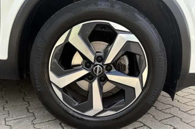 Nissan Qashqai (2023) thumbnail 16