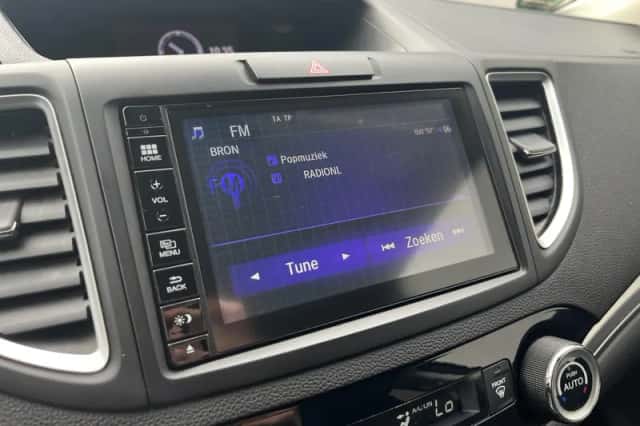 Honda CR-V (2016) thumbnail 38