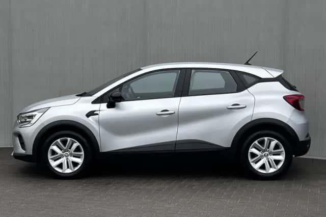 Renault Captur (2023) thumbnail 18