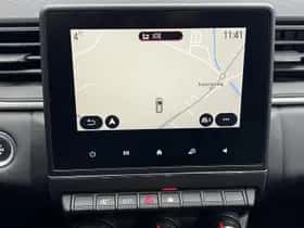 Renault Captur (2023) thumbnail 5