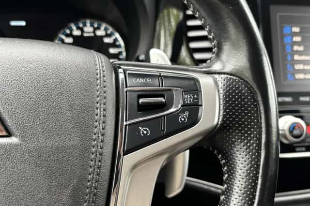 Mitsubishi Outlander (2021) thumbnail 26