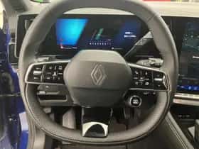 Renault Austral (2024) thumbnail 16