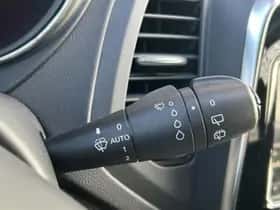 Renault Captur (2018) thumbnail 27