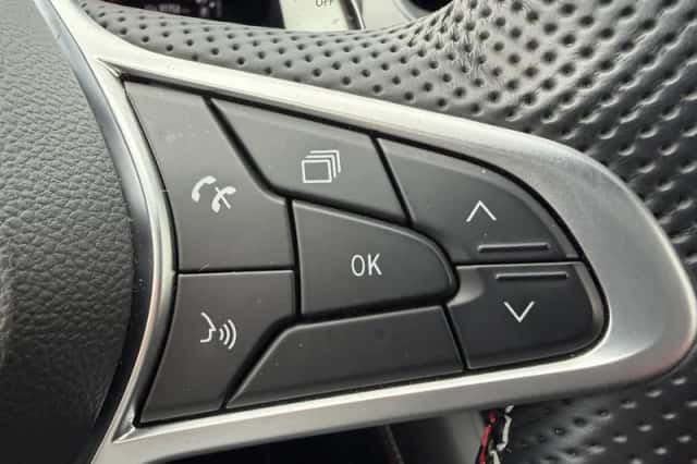 Renault Captur (2023) thumbnail 12