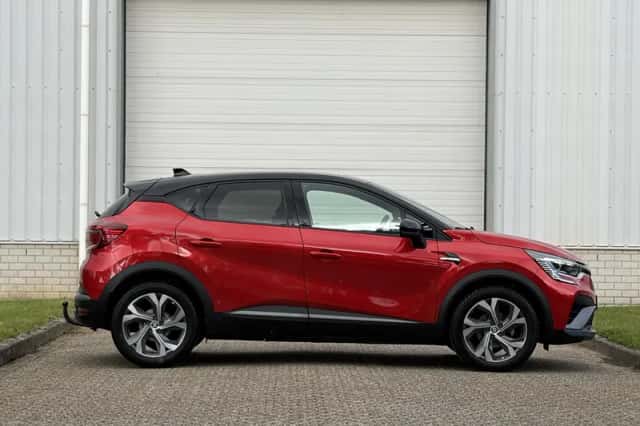 Renault Captur (2023) thumbnail 19