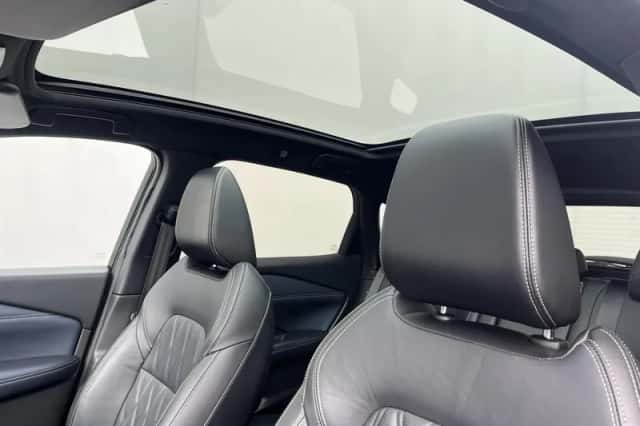 Nissan Qashqai (2022) thumbnail 4