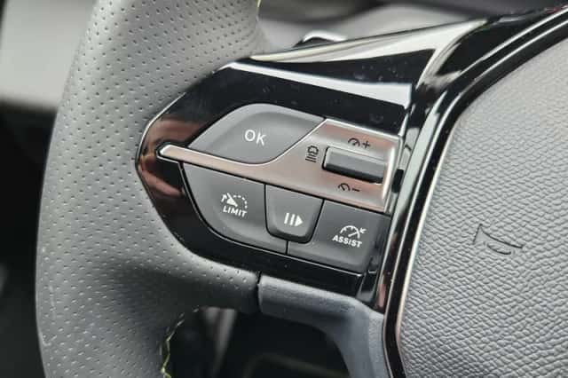 Peugeot 308 (2025) thumbnail 10