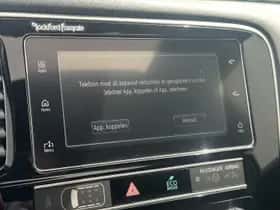 Mitsubishi Outlander (2018) thumbnail 11
