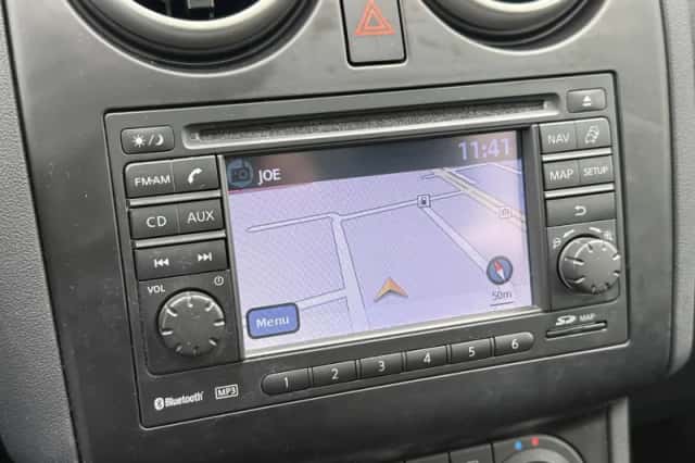 Nissan Qashqai (2011) thumbnail 18