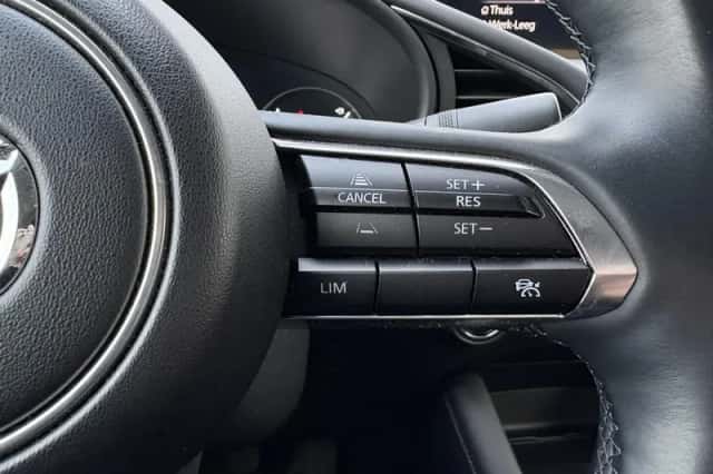Mazda 3 (2024) thumbnail 16