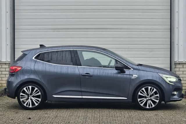Renault Clio (2022) thumbnail 24