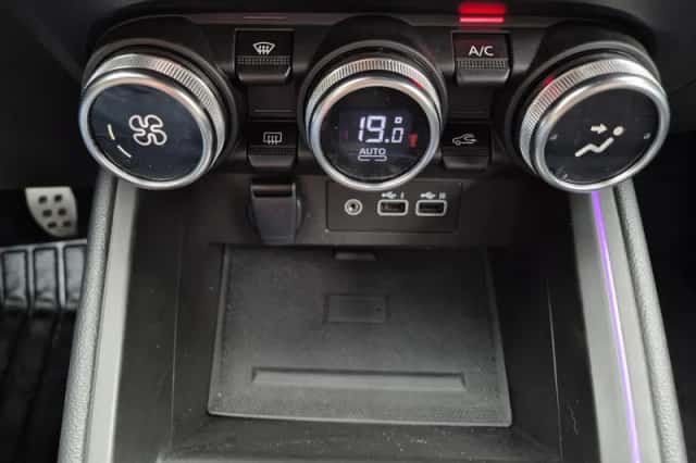 Renault Clio (2024) thumbnail 31