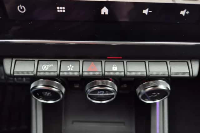 Renault Clio (2024) thumbnail 32