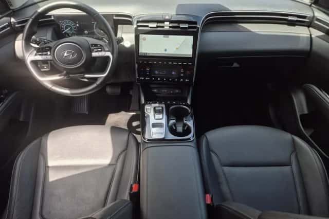 Hyundai Tucson (2022) thumbnail 2