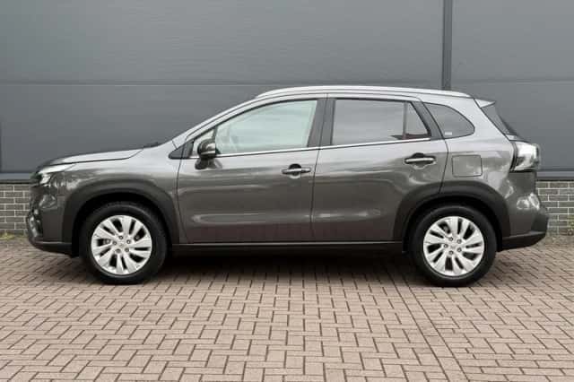 Suzuki S-Cross (2023) thumbnail 18