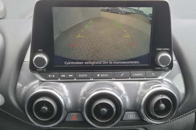 Nissan Juke (2023) thumbnail 4