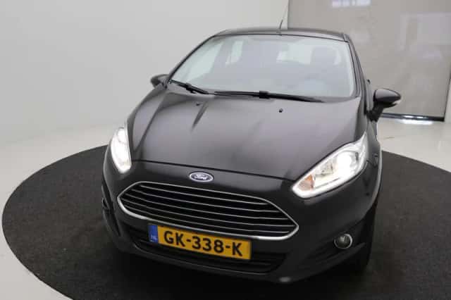 Ford Fiesta (2015) thumbnail 15