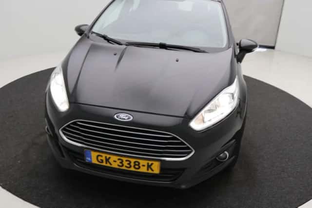 Ford Fiesta (2015) thumbnail 34