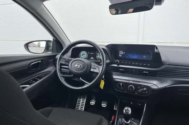 Hyundai Bayon (2022) thumbnail 2