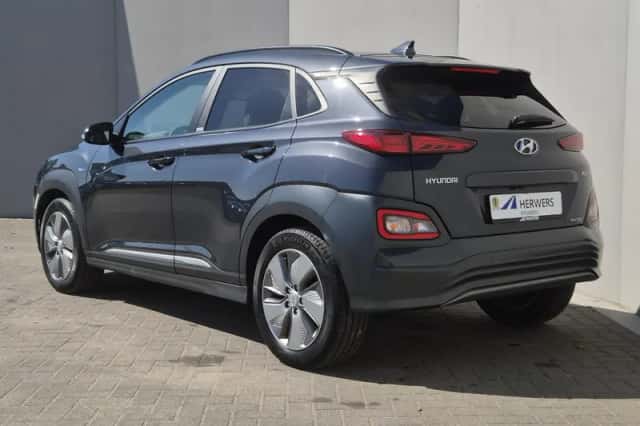 Hyundai Kona (2021) thumbnail 18