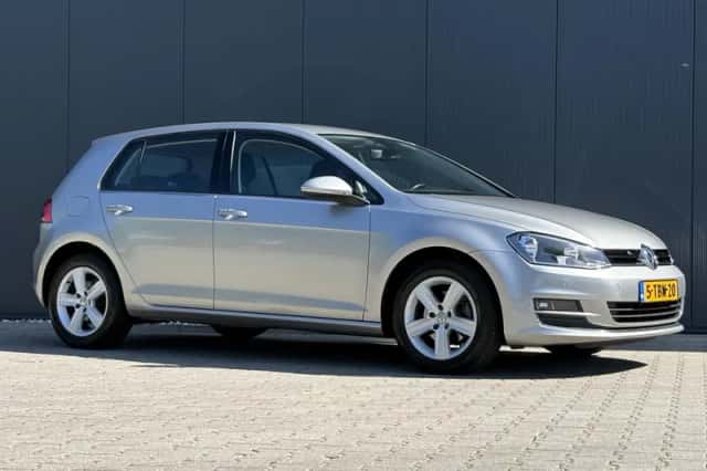 Volkswagen Golf (2014) thumbnail 17