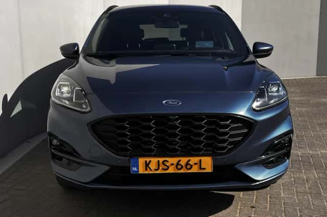 Ford Kuga (2022) thumbnail 51