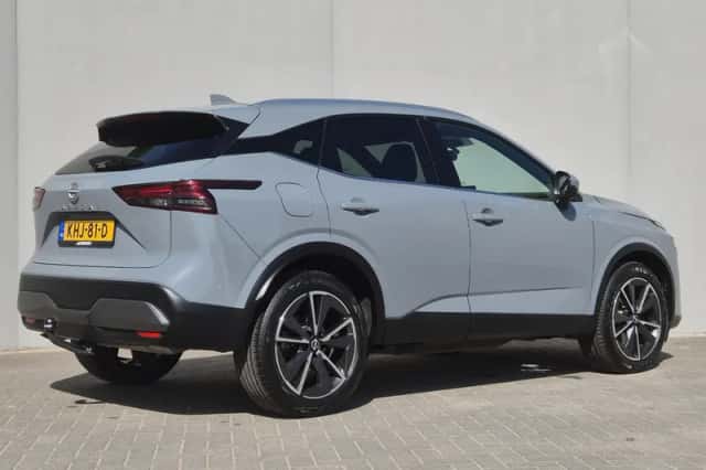 Nissan Qashqai (2023) thumbnail 3