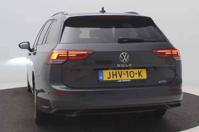Volkswagen Golf (2021) thumbnail 20