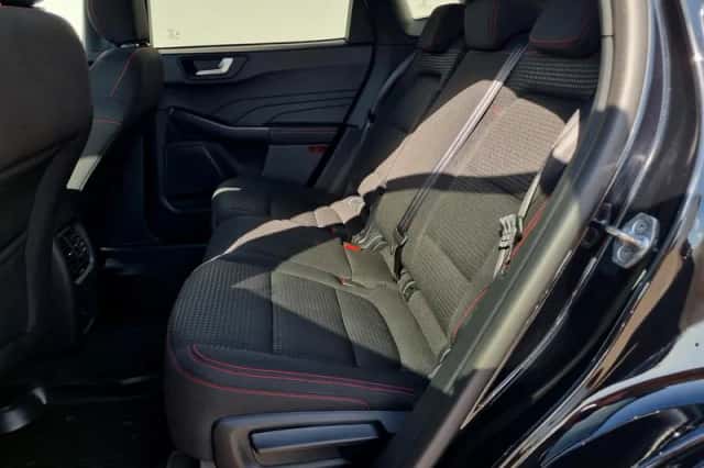 Ford Kuga (2024) thumbnail 8