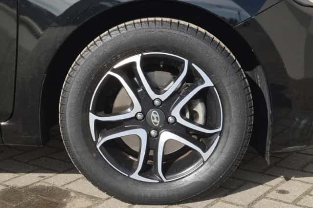 Hyundai i20 (2019) thumbnail 34