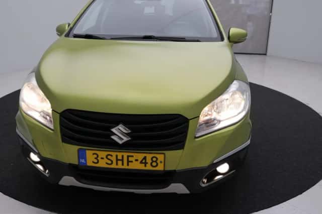 Suzuki SX4 S-Cross (2013) thumbnail 23