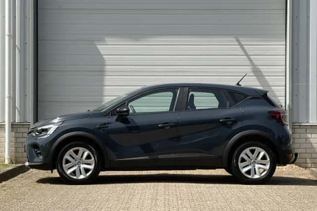 Renault Captur (2022) thumbnail 12