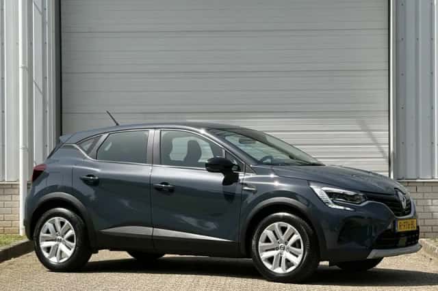 Renault Captur (2022) thumbnail 19