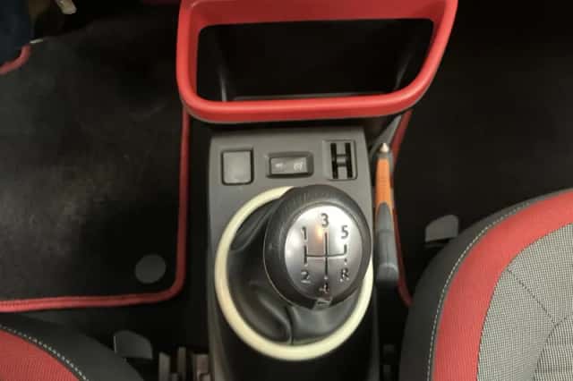 Renault Twingo (2016) thumbnail 8