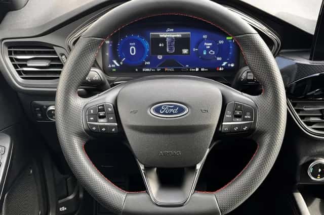 Ford Kuga (2023) thumbnail 12