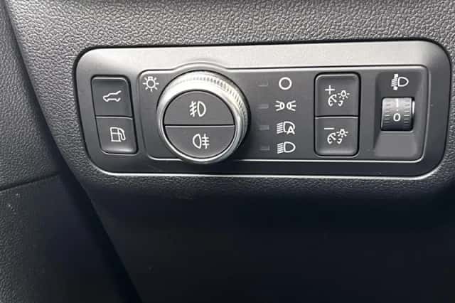 Ford Kuga (2023) thumbnail 31
