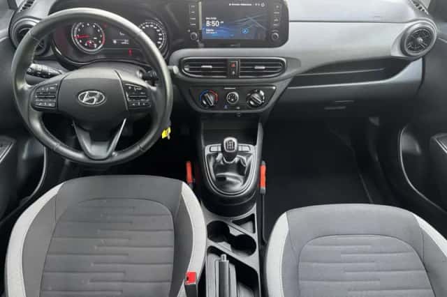 Hyundai i10 (2022) thumbnail 2