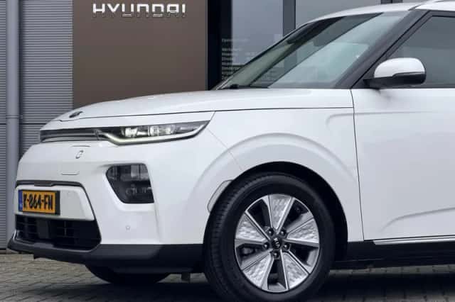 Kia Soul EV (2020) thumbnail 34